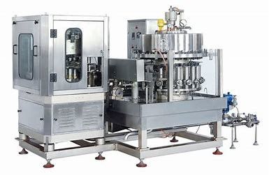 Equipamento tampando do vinho automático da cerveja da máquina 3000kg de Juice Soda Beverage Gravity Filling